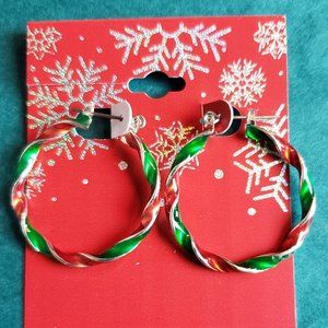 3/10$ NWT Round festive earrings red green holiday christmas